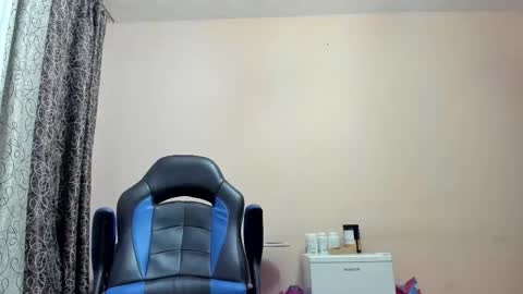 Snapshot of vano_822 chatting on 03/02/26, 09:32 vano_822 online show from 03/02/26, 09:32