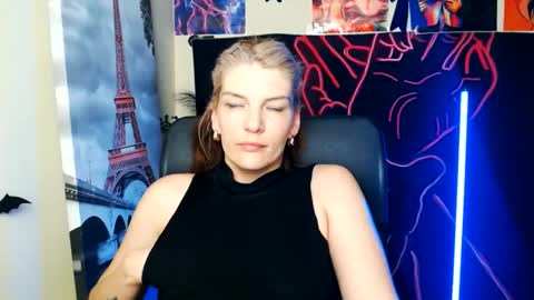 Vanessa online show from 05/27/26, 02:41