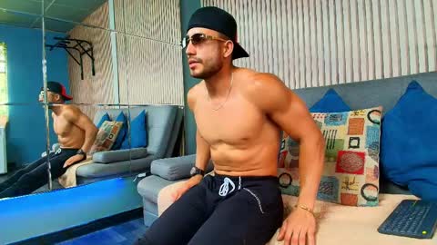 Vans Ross online show from 03/31/26, 07:25