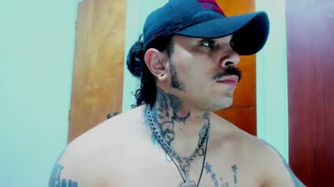 Snapshot of vanvelckan_ chatting on 06/24/26, 05:06 vanvelckan_ online show from 06/24/26, 05:06