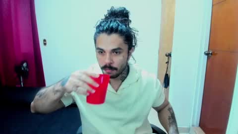 Snapshot of vanvelckan_ chatting on 07/21/26, 02:03 vanvelckan_ online show from 07/21/26, 02:03