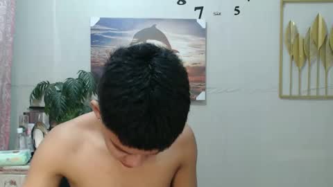 Snapshot of vanxxx2005 chatting on 12/18/24, 02:42 vanxxx2005 online show from 12/18/24, 02:42