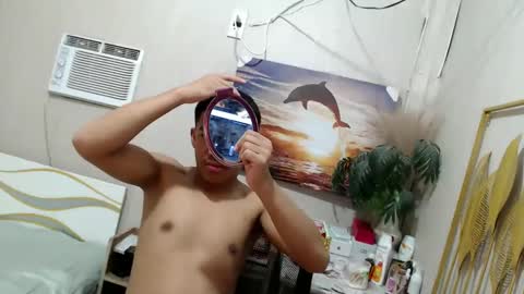 Snapshot of vanxxx2005 chatting on 03/09/25, 10:41 vanxxx2005 online show from 03/09/25, 10:41