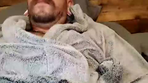 Snapshot of vanyllaice chatting on 09/30/25, 12:10 Vanyllaice online show from 09/30/25, 12:10