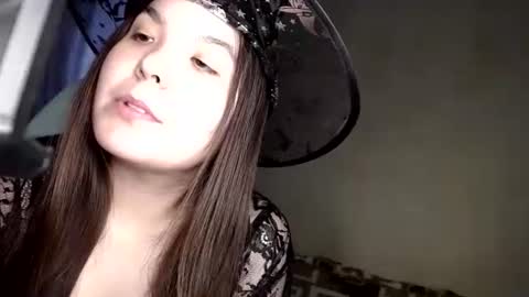 Var Kiss online show from 11/01/25, 09:44