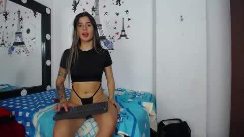 Snapshot of varascot chatting on 11/27/25, 03:36 varascot online show from 11/27/25, 03:36