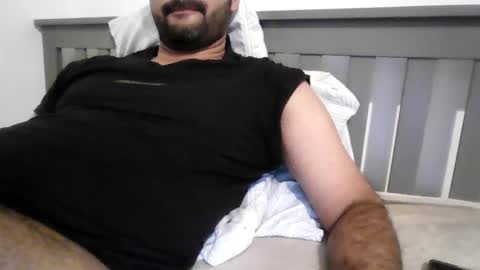 Snapshot of varghese28 chatting on 11/17/25, 01:28 kerala mallu boy online show from 11/17/25, 01:28