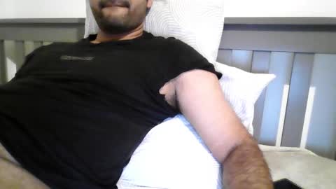 Snapshot of varghese28 chatting on 11/23/25, 04:18 kerala mallu boy online show from 11/23/25, 04:18