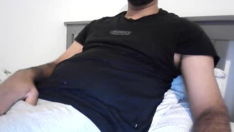 Snapshot of varghese28 chatting on 12/16/25, 11:48 kerala mallu boy online show from 12/16/25, 11:48