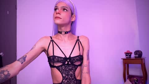  Varya Ferreira - independent model  online show from 12/31/24, 03:12