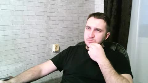 Snapshot of vashzima chatting on 12/01/25, 10:31 iSex online show from 12/01/25, 10:31