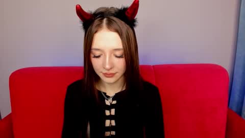 Snapshot of vasilisalove chatting on 10/06/25, 08:34 VasilisaLove online show from 10/06/25, 08:34