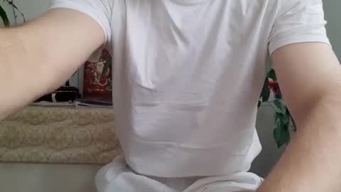Snapshot of vasisexyi chatting on 12/23/24, 08:00 Vasi Sexyi online show from 12/23/24, 08:00