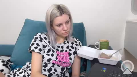 Snapshot of vasya_sylvia chatting on 02/20/25, 05:12 Vasya Sylvia online show from 02/20/25, 05:12