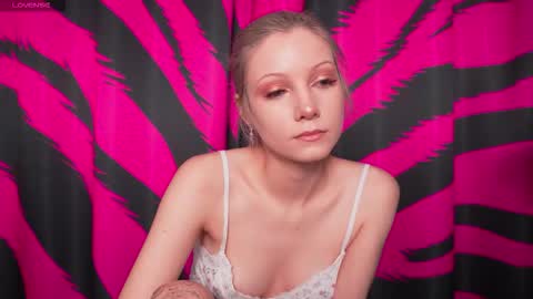 Snapshot of vasya_sylvia chatting on 09/17/25, 06:15 Vasya Sylvia online show from 09/17/25, 06:15