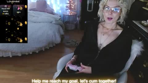 Snapshot of veafreeze chatting on 12/16/25, 05:23 veafreeze online show from 12/16/25, 05:23