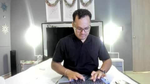 Snapshot of veci_and chatting on 01/06/26, 04:21 veci_and online show from 01/06/26, 04:21