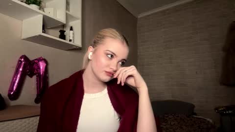 Monika online show from 01/08/26, 01:02