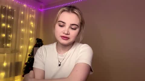 Monika online show from 01/14/26, 01:06