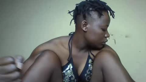 Vee tommy online show from 12/08/24, 03:21