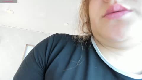 Vee Simons online show from 12/01/25, 07:41