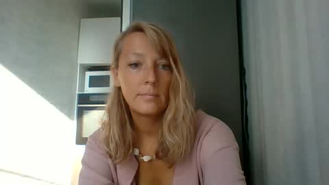 Snapshot of veessa chatting on 09/20/25, 04:57 Veessa online show from 09/20/25, 04:57