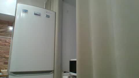 Snapshot of veessa chatting on 11/22/25, 11:53 Veessa online show from 11/22/25, 11:53