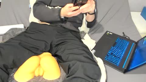 Snapshot of veganbadass6969 chatting on 02/03/25, 07:00 D online show from 02/03/25, 07:00