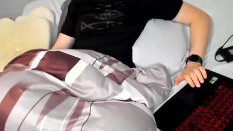 Snapshot of veganbadass6969 chatting on 09/22/25, 09:28 D online show from 09/22/25, 09:28