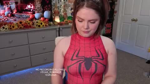 Snapshot of vegas_romance chatting on 10/29/25, 01:52 vegas_romance online show from 10/29/25, 01:52