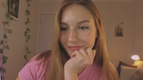 Snapshot of vegas_v chatting on 09/25/25, 02:10 Maria online show from 09/25/25, 02:10