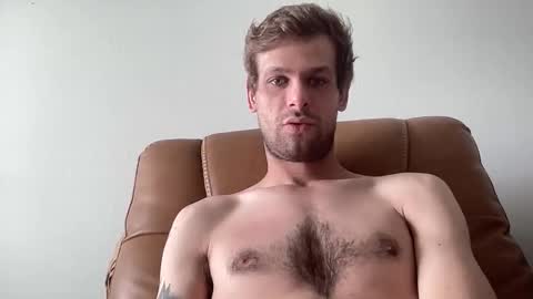 Joeyyy online show from 05/04/26, 06:04