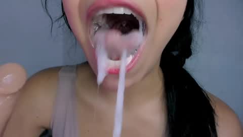 camila online show from 04/03/26, 08:40