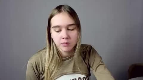 Snapshot of vel1ka chatting on 11/19/25, 11:21 Barbara online show from 11/19/25, 11:21