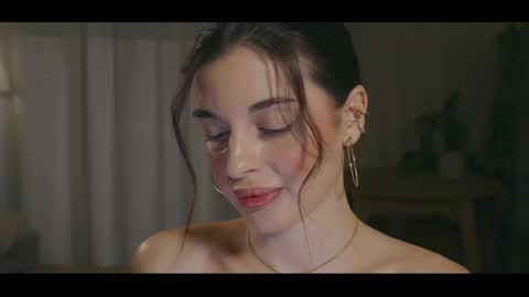 Snapshot of velavelle chatting on 05/27/26, 08:28 Try to unlock online show from 05/27/26, 08:28