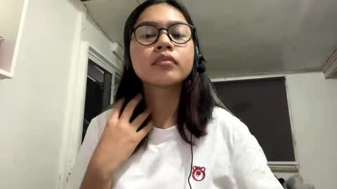 Sophie online show from 06/04/26, 02:56