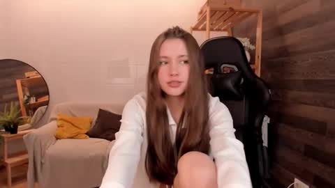 velvet_cherry online show from 10/09/25, 03:32