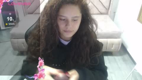 velvet_moon_v online show from 02/18/26, 07:54