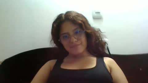 velvet_moon_v online show from 05/26/26, 02:18