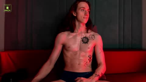 Snapshot of velvet_power chatting on 10/14/25, 10:27 Ares online show from 10/14/25, 10:27