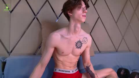 Snapshot of velvet_power chatting on 12/03/25, 04:42 Ares online show from 12/03/25, 04:42