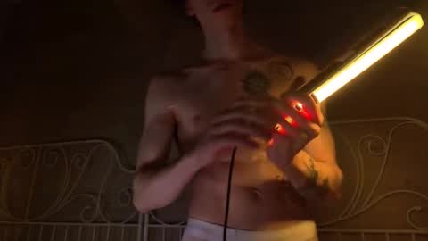 Snapshot of velvet_power chatting on 01/15/26, 04:28 Ares online show from 01/15/26, 04:28