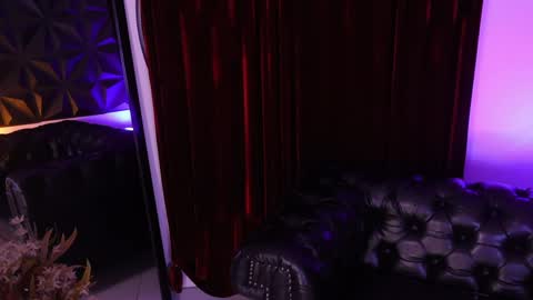 Snapshot of velvet_raze chatting on 04/28/26, 02:27 Velvet online show from 04/28/26, 02:27