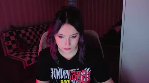 Violet online show from 05/11/26, 06:41