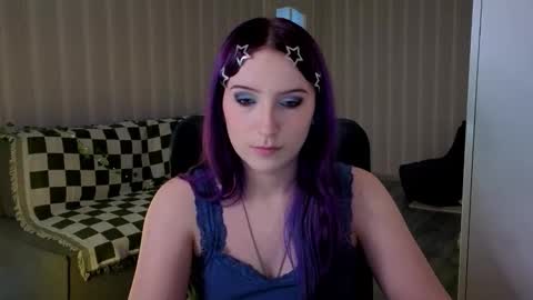 Violet online show from 06/04/26, 11:05