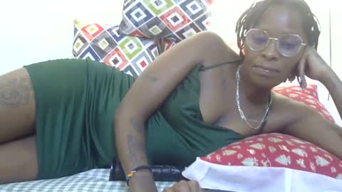 velvet online show from 01/04/25, 10:38