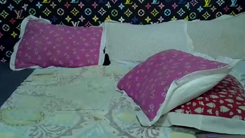 velvet online show from 12/16/25, 04:50