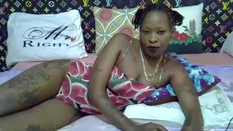 Snapshot of velvet_temptress chatting on 02/11/26, 05:12 velvet online show from 02/11/26, 05:12