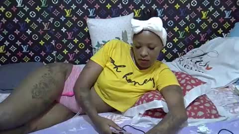 velvet online show from 03/21/26, 01:16