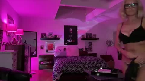 VelvetBarbie online show from 01/08/25, 12:06